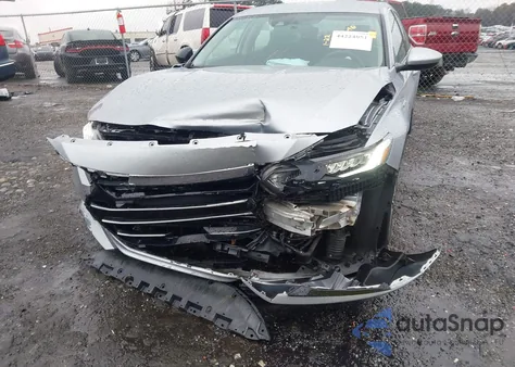 2021 Honda Accord Hybrid z USA, uszkodzony, nr VIN 1HGCV3F12MA018078